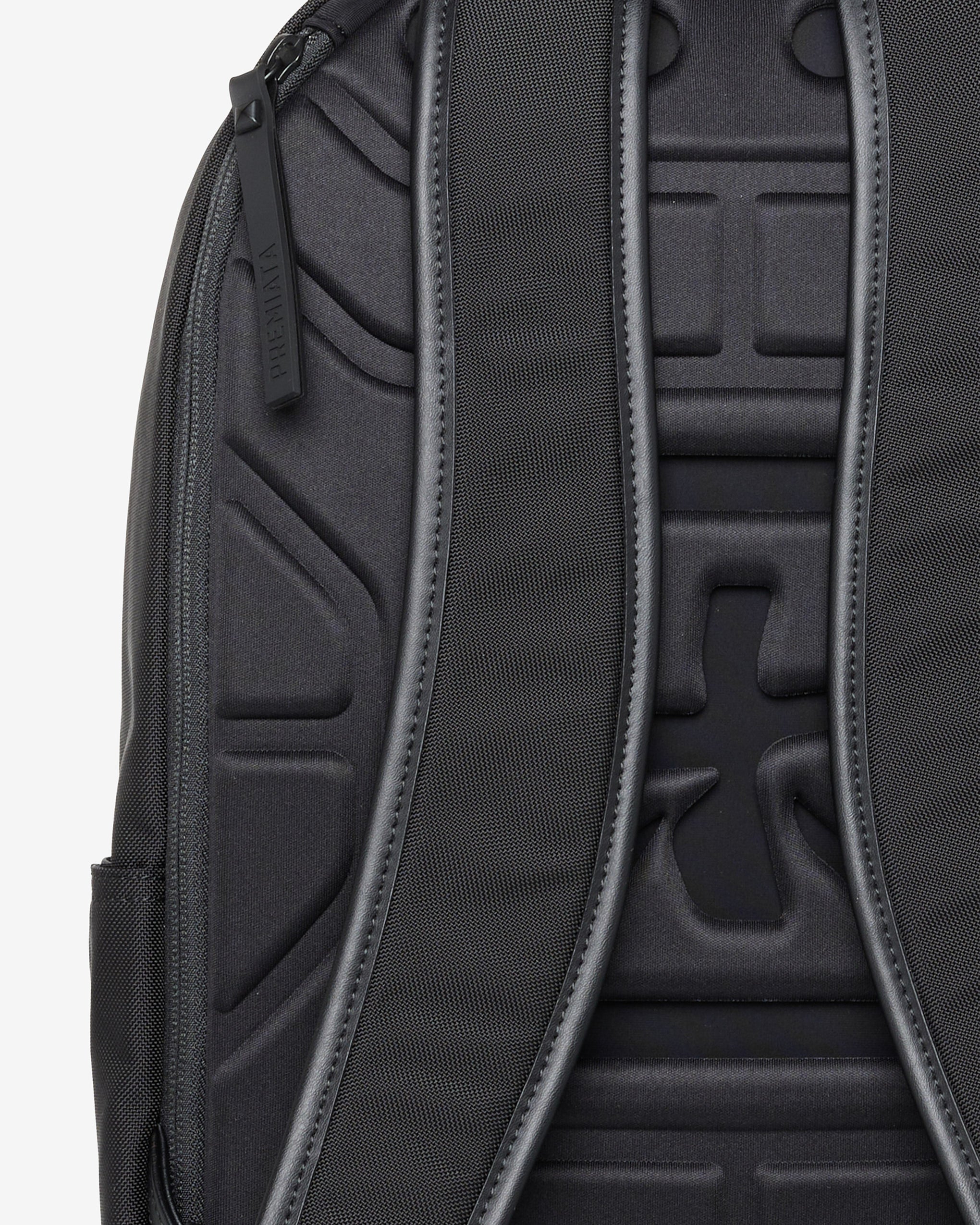 premiata-blade-2121-rucksack-schwarz-technik-gewebe-zip-frontfach image 6